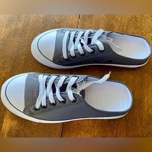 MERK sport slides -  rubber/foam Sneakers. excellent condition.